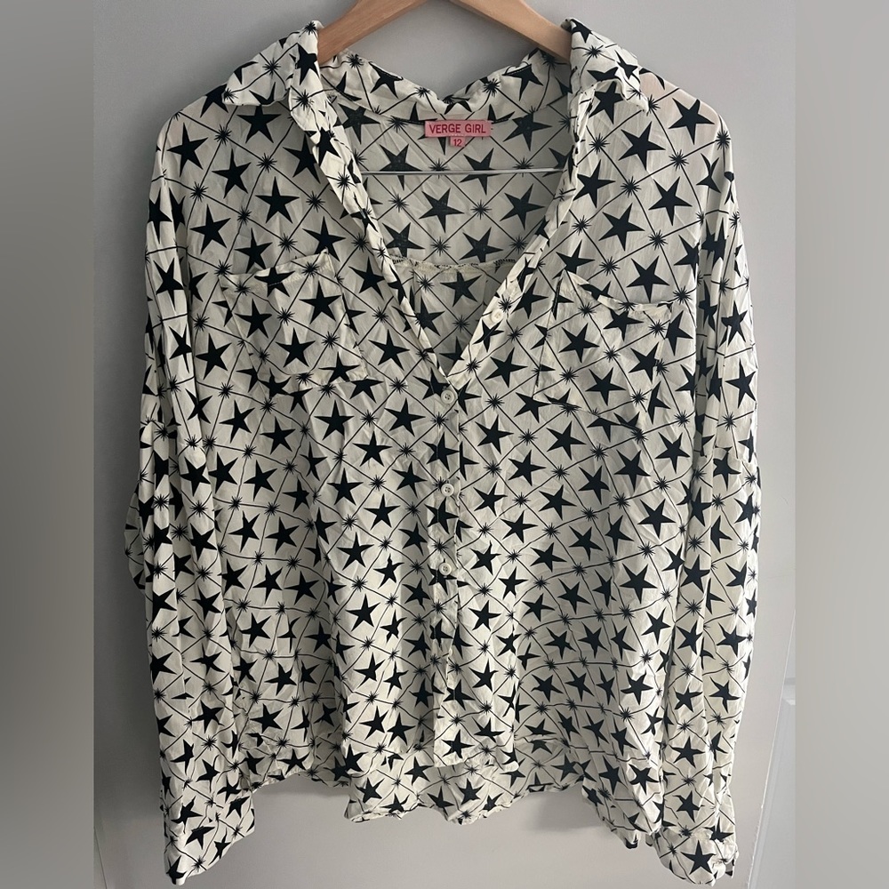 VERGE GIRL Oversized Star Print Button up